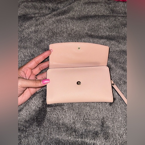 NWOT Kate Spade Blush Pink Wristlet - Picture 3 of 9